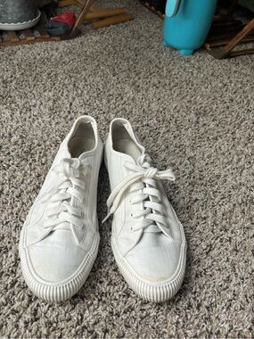 Nautica White Canvas Low-Top Sneakers with Navy Logo